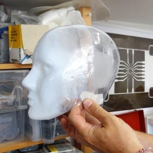 'Female' vacuum formed head